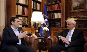 Eurogroup: Εσπευσμένα στον Παυλόπουλο ο Αλέξης Τσίπρας