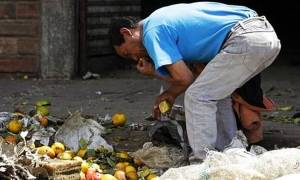 Χάος στη Βενεζουέλα: Κοτόπουλο, σαμπουάν έως και εσώρουχα λεηλατούν οι πανικοβλημένοι πολίτες (Vids)