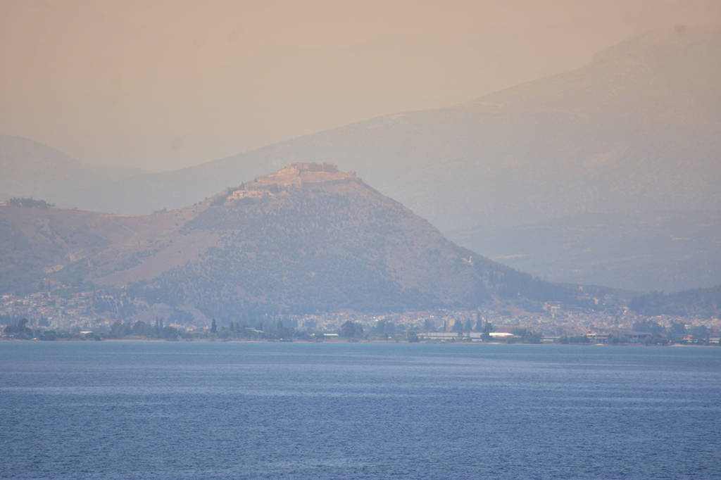 Και ξαφνικά χάθηκε το Παλαμήδι – Τι συνέβη στο Ναύπλιο μέρα-μεσημέρι;