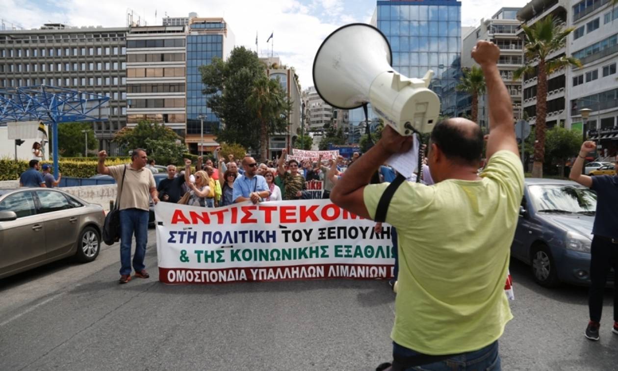 Δεν υποχωρούν οι λιμενεργάτες - Νέα 48ωρη απεργία - Προβλήματα στα λιμάνια