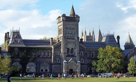 Συναγερμός στο Τορόντο: Ένοπλος μέσα στο πανεπιστήμιο