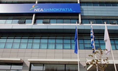 «Χαρτοπόλεμος» ΣΥΡΙΖΑ – ΝΔ για τους «Παραιτηθείτε»: «Πρώτη φορά αναρχικοί υπερασπίζονται κυβέρνηση»