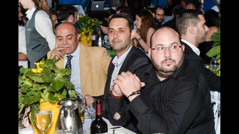 Ο αντιπρόεδρος του CNN Greece, Στέφανος Αυγουλέας, ο διευθυντής Ειδήσεων Ανδρέας Παναγόπουλος και ο ρεπόρτερ Λευτέρης Σουχάϊμπ