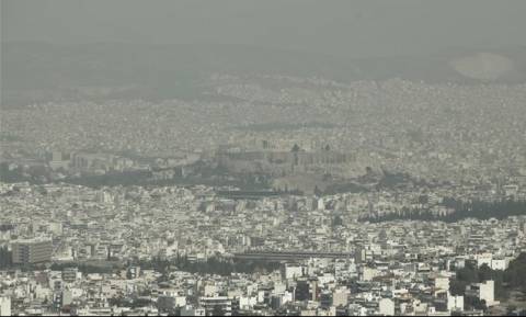 Έσπασε όλα τα «κοντέρ» το όζον - Αποπνικτική η ατμόσφαιρα στην Αθήνα