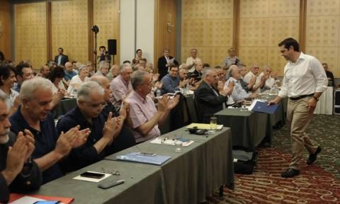 ΚΕ ΣΥΡΙΖΑ: Τον Οκτώβριο το συνέδριο του κόμματος