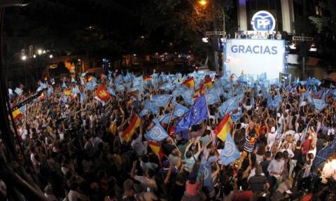 Εκλογές Ισπανία: Ενισχυμένη νίκη του Ραχόι, ψυχρολουσία για τους Ποδέμος (Pics & Vid)