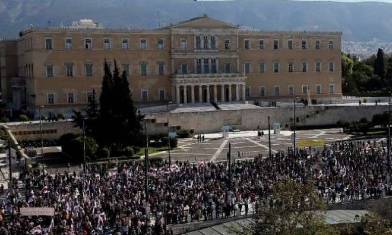 ΑΔΕΔΥ: Παλλαϊκό συλλαλητήριο την Τρίτη (5/7) στο Σύνταγμα, έναν χρόνο μετά το δημοψήφισμα