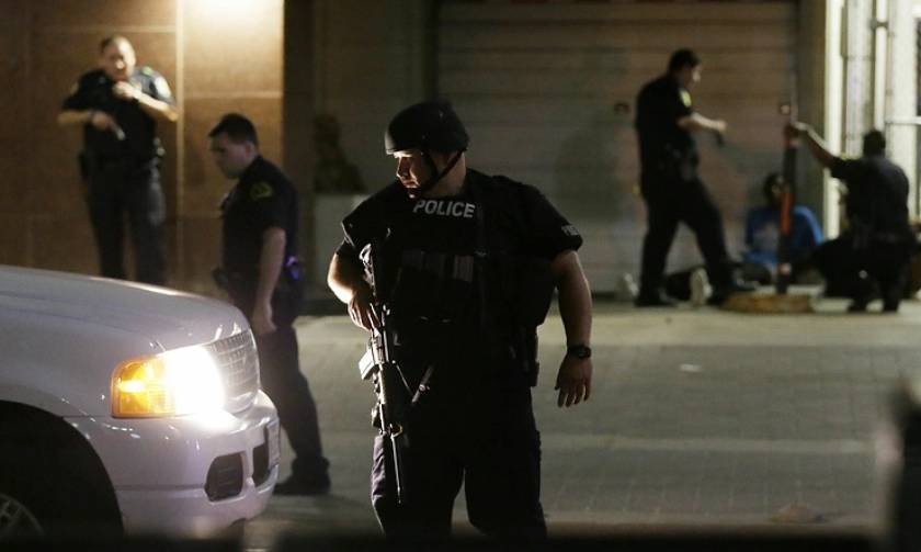 В Далласе во время протестов застрелены пятеро полицейских