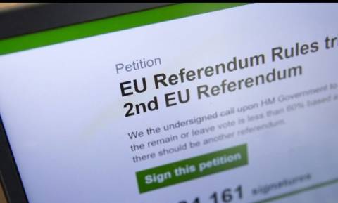 Βρετανία: Τον Σεπτέμβριο στη Βουλή η αίτηση για δεύτερο δημοψήφισμα