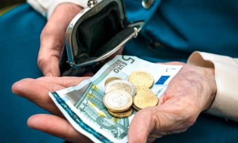 Σοκ για χιλιάδες συνταξιούχους: Παράνομες μειώσεις στα μερίσματα έως και 318 ευρώ!
