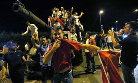 Πραξικόπημα Τουρκία - Όμηροι στην εφημερίδα Χουριέτ