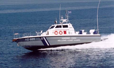 Συναγερμός στην Άνδρο: Εισροή υδάτων σε αλιευτικό σκάφος - Σώοι οι δύο επιβαίνοντες
