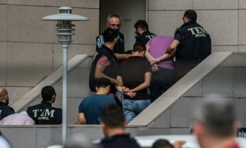 Φρίκη στην Τουρκία: Ξυλοδαρμοί, βασανιστήρια και βιασμοί με γκλομπς στα κέντρα κράτησης (vid)