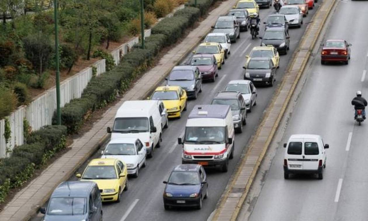 Προσοχή: Μεγάλο μποτιλιάρισμα στην Αθηνών - Κορίνθου