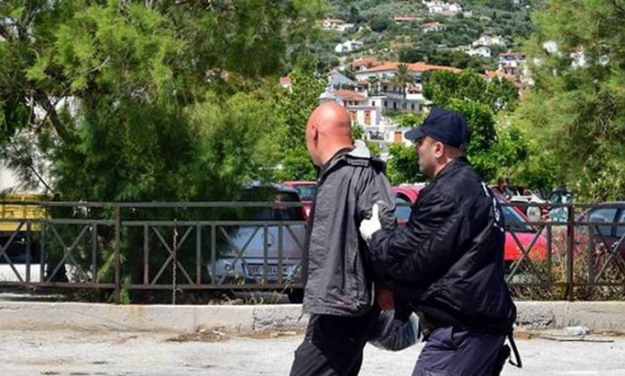 Συλλήψεις για παράνομη μετανάστευση και ληστείες σε Μυτιλήνη, Χίο και Σάμο