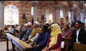 Με τη συμμετοχή μουσουλμάνων τελέσθηκαν χριστιανικές λειτουργίες σε Γαλλία και Ιταλία