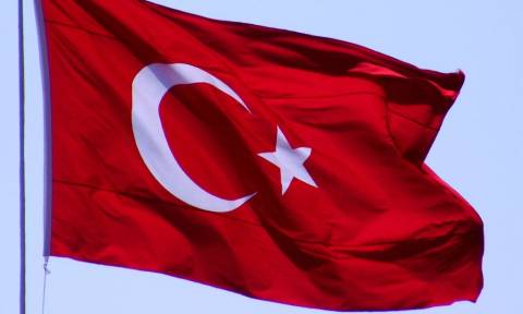 Σήκωσαν τουρκική σημαία στη Σύμη;