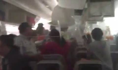 Συγκλονιστικό βίντεο: Σκηνές πανικού στο φλεγόμενο Boeing της Emirates