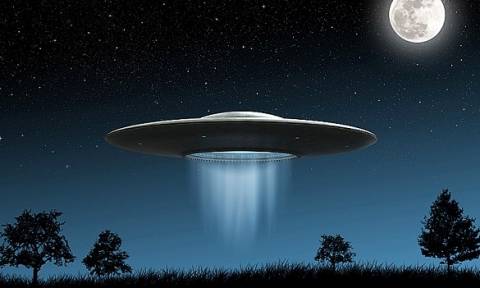 Ηλεία: UFOs αναστατώνουν το Κατάκολο