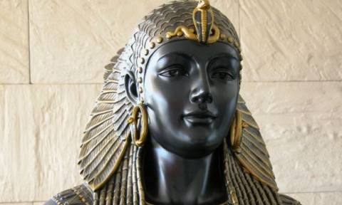 Σαν σήμερα το 30 π.Χ. πέθανε η βασίλισσα της Αιγύπτου Κλεοπάτρα