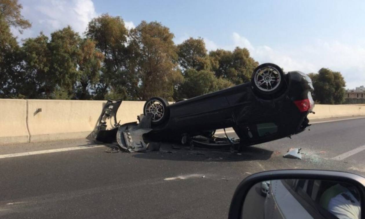 Ηράκλειο: Κι όμως βγήκαν σώοι από αυτό το τροχαίο (vid)