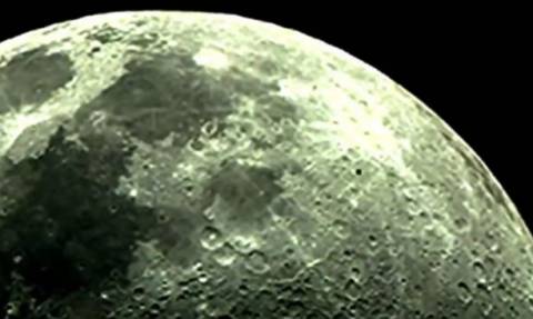 Ερασιτέχνης αστρονόμος κατέγραψε live «UFO» στο φεγγάρι (video)