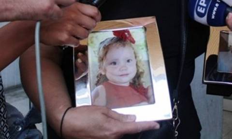 Τραγωδία στην Αίγινα - Ξεσπά η μητέρα της 5χρονης: Πέρασε σαν μαχαίρι τη ζωή μας