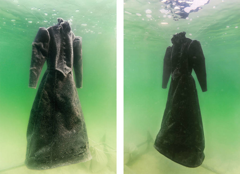 Άφησε ένα φόρεμα στη Νεκρά Θάλασσα για δύο χρόνια και μεταμορφώθηκε σε ένα κρυστάλλινο αριστούργημα