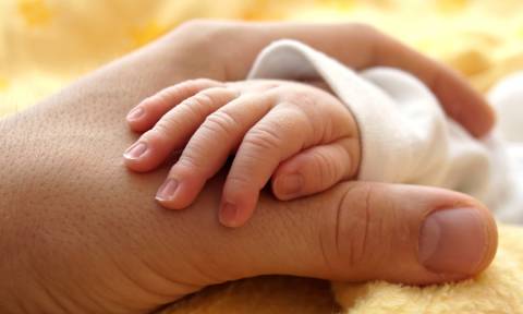 Κατερίνη: Εξέλιξη σοκ για την υπόθεση με το νεογέννητο που βρέθηκε σε φωταγωγό