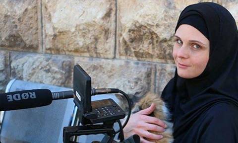 Γνωστή Αμερικανίδα δημοσιογράφος ξέφυγε από τους τζιχαντιστές και βρέθηκε φυλακισμένη στην Τουρκία