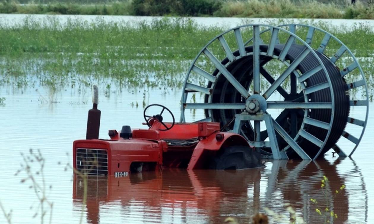 Τρίκαλα: Σοβαρά προβλήματα από την ισχυρή νεροποντή στη Δυτική Θεσσαλία