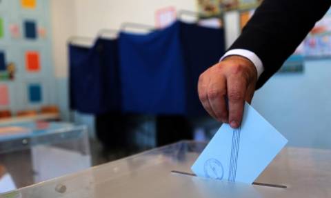 Νέες δημοσκοπήσεις: Μπροστά η ΝΔ – Απογοητευμένοι οι πολίτες από ΣΥΡΙΖΑ και Τσίπρα