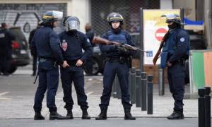 Λήξη συναγερμού στο Παρίσι: Κανένας κίνδυνος λέει η αστυνομία