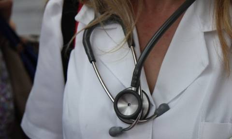 Υπουργείο Υγείας: Πλήρους και αποκλειστικής απασχόλησης οι γιατροί του ΠΕΔΥ