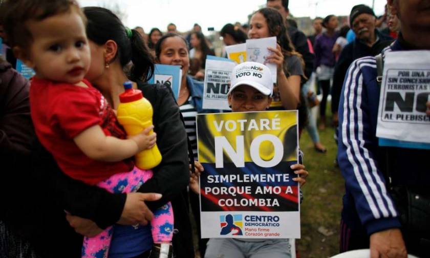 Κολομβία: Οι πολίτες απέρριψαν τη συμφωνία ειρήνης με τους αντάρτες FARC!