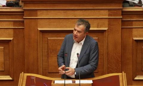 Βουλή-Θεοδωράκης: Η διαφθορά είναι πρόβλημα του παρόντος και όχι του παρελθόντος (vid)