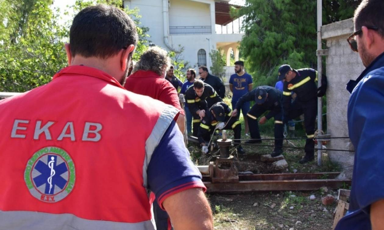 Θρίλερ στο Ναύπλιο: Αγρότης εγκλωβίστηκε σε πηγάδι - Καρέ καρέ η διάσωσή του