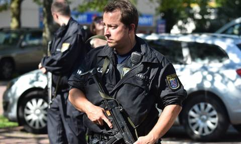 Συναγερμός στη Γερμανία: Πυροβολισμοί κατά αστυνομικών – Τουλάχιστον τέσσερις τραυματίες