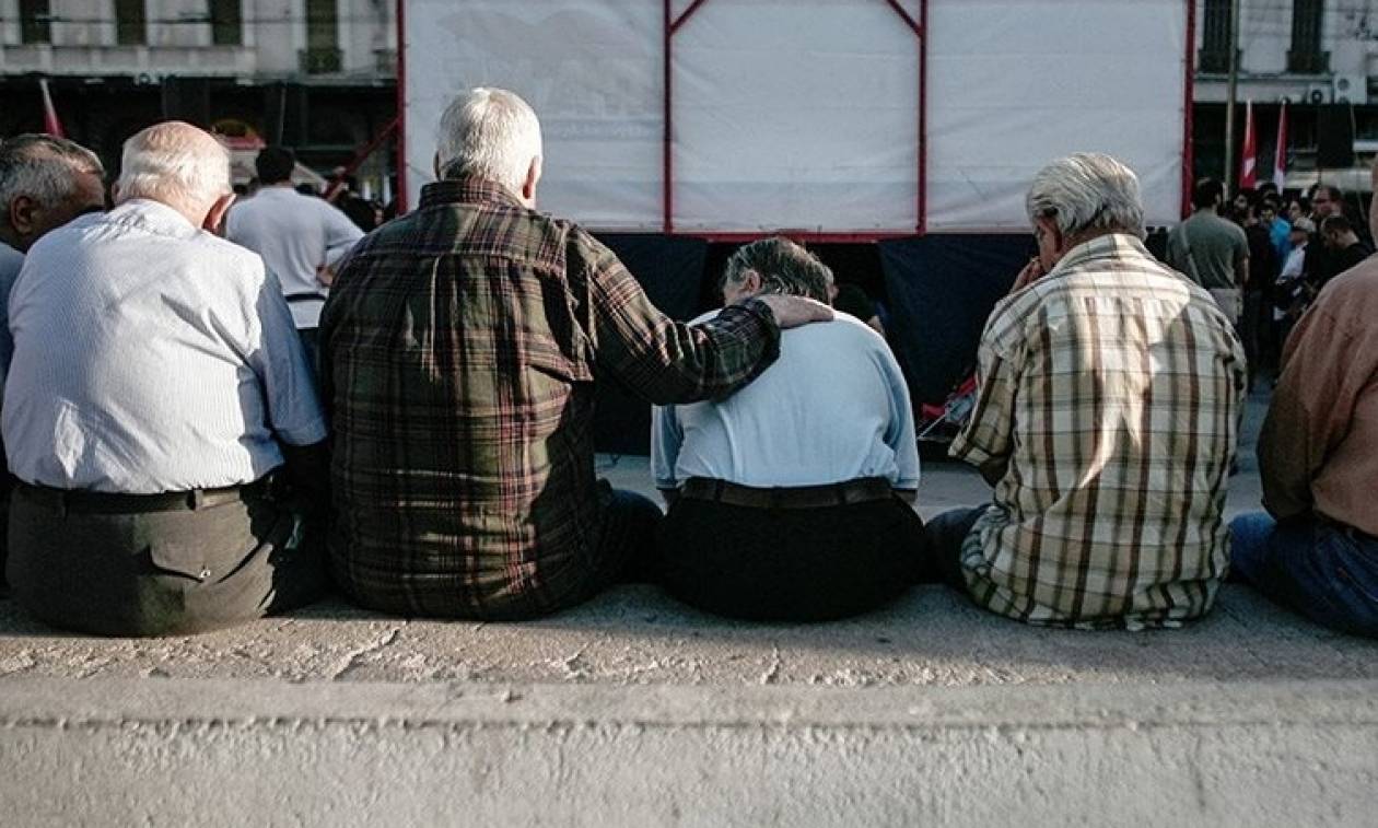 Άλλοι ζουν με 200 ευρώ, άλλοι με 2.000! Διακρίσεις και στις περικοπές!