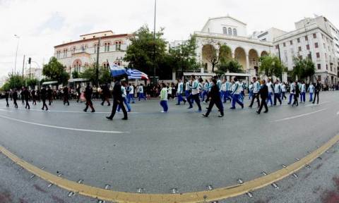 ΠΡΟΣΟΧΗ: Κυκλοφοριακές ρυθμίσεις σε Αθήνα και Πειραιά λόγω των παρελάσεων της 28ης Οκτωβρίου