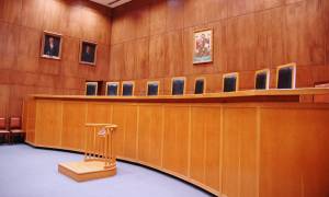 Η κυβέρνηση «εκδικείται» τους δικαστές: Ξαφνικά επιβάλλει έκτακτη εισφορά στα αναδρομικά τους