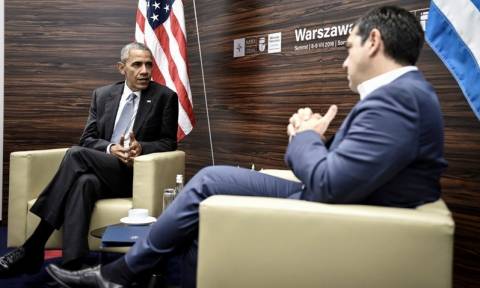 Επίσκεψη Ομπάμα: Πώς και γιατί η νίκη Τραμπ «γκρέμισε» τα επικοινωνιακά τερτίπια του Τσίπρα