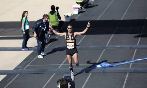 Μαραθώνιος Αθήνας 2016 Live - Τερμάτισε ο πρώτος Έλληνας αθλητής