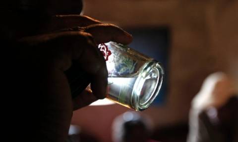 Καμερούν: Τουλάχιστον 21 νεκροί μετά από κατανάλωση ενός τοπικού αλκοολούχου ποτού