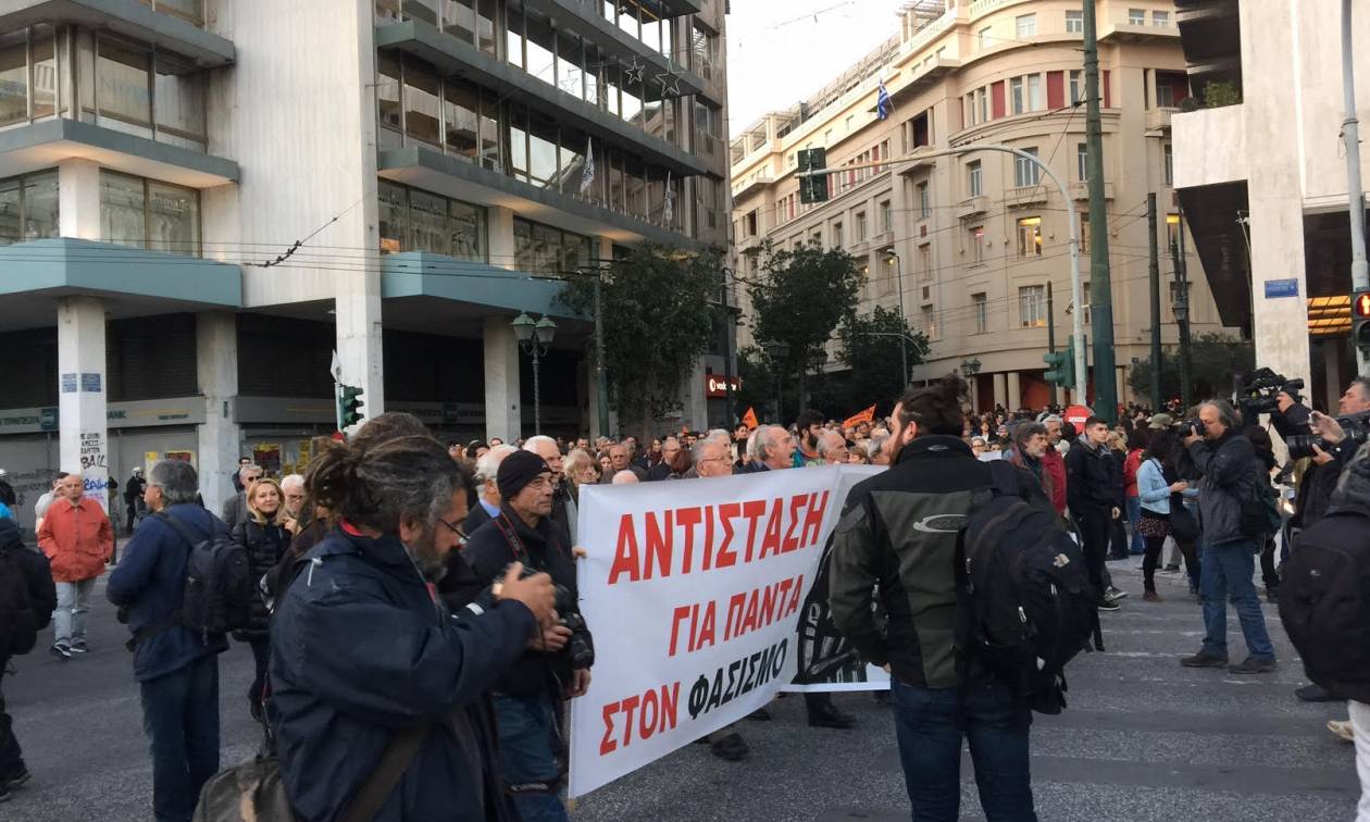 Πολυτεχνείο 1973: Ξεκίνησε η πορεία για την 43η επέτειο από την εξέγερση του Πολυτεχνείου