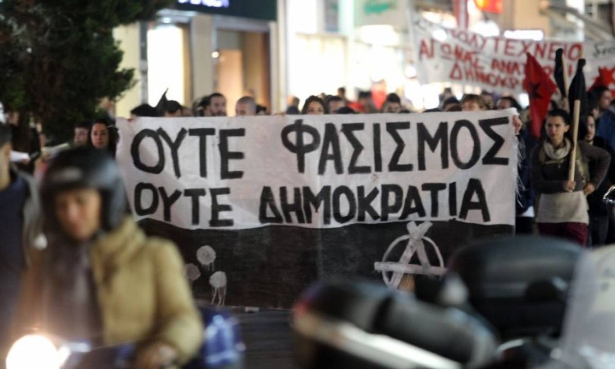 Πολυτεχνείο: Ένταση και επεισόδια στην πορεία στο Ηράκλειο (pics)