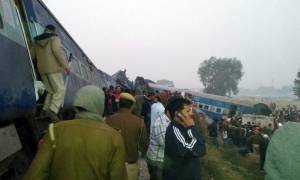Τραγωδία στην Ινδία: Τουλάχιστον 100 νεκροί και 150 τραυματίες από εκτροχιασμό τρένου (Pics+Vids)