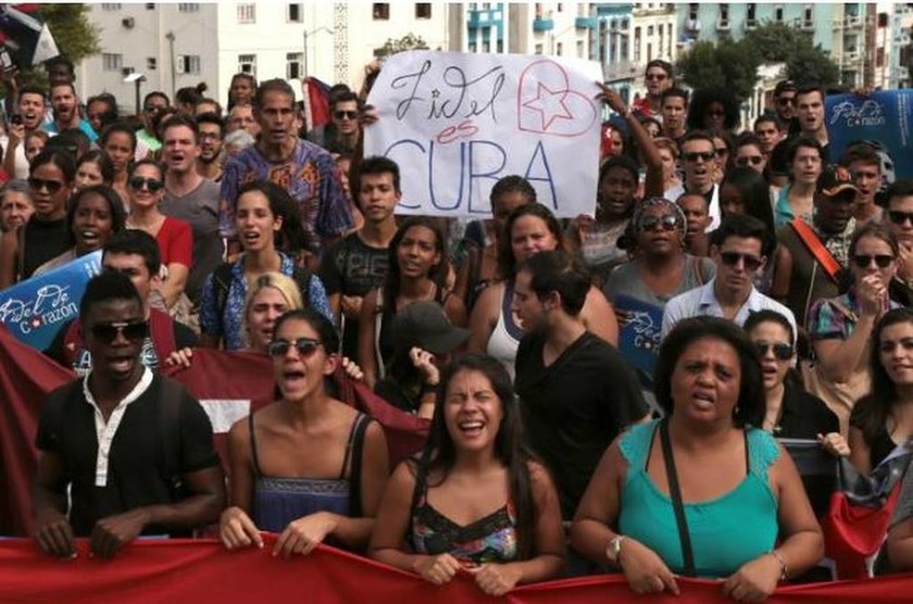 Φιντέλ Κάστρο: Τελευταίο αντίο στην Πλατεία της Επανάστασης στην Αβάνα (Pics)