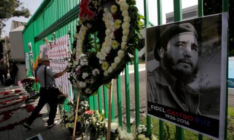 Μόνο ο Τσίπρας και ο Χίγκινς από την Ευρώπη στην Κούβα για τον Φιντέλ Κάστρο