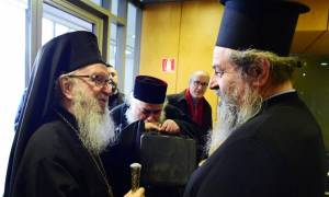 Το σπάνιο χειρόγραφο κείμενο της Καινής Διαθήκης μετέφερε ο Αρχιεπίσκοπος Αμερικής στην Ελλάδα